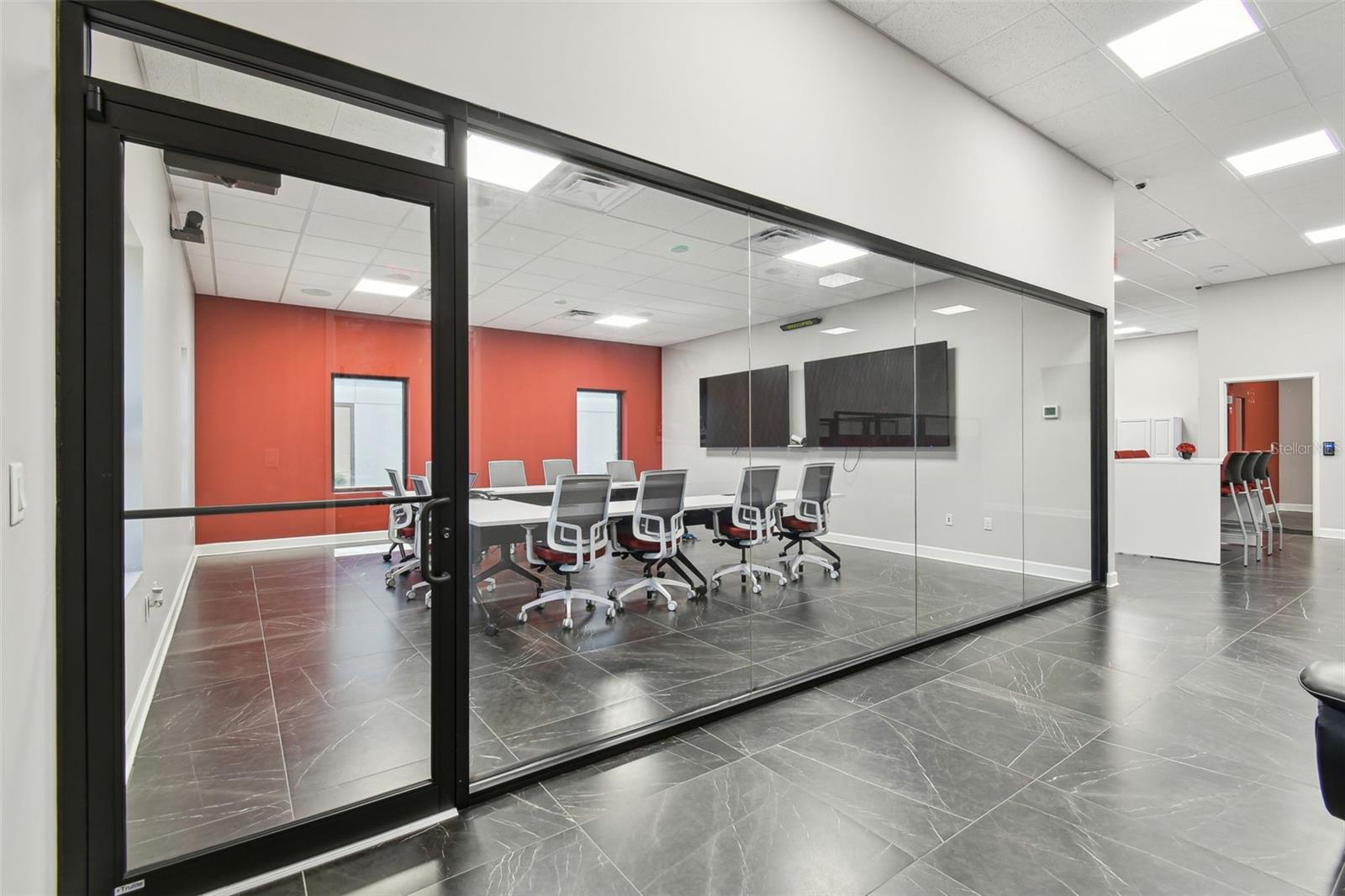 Listing photo id 17 for 13908 Monroes Business Park