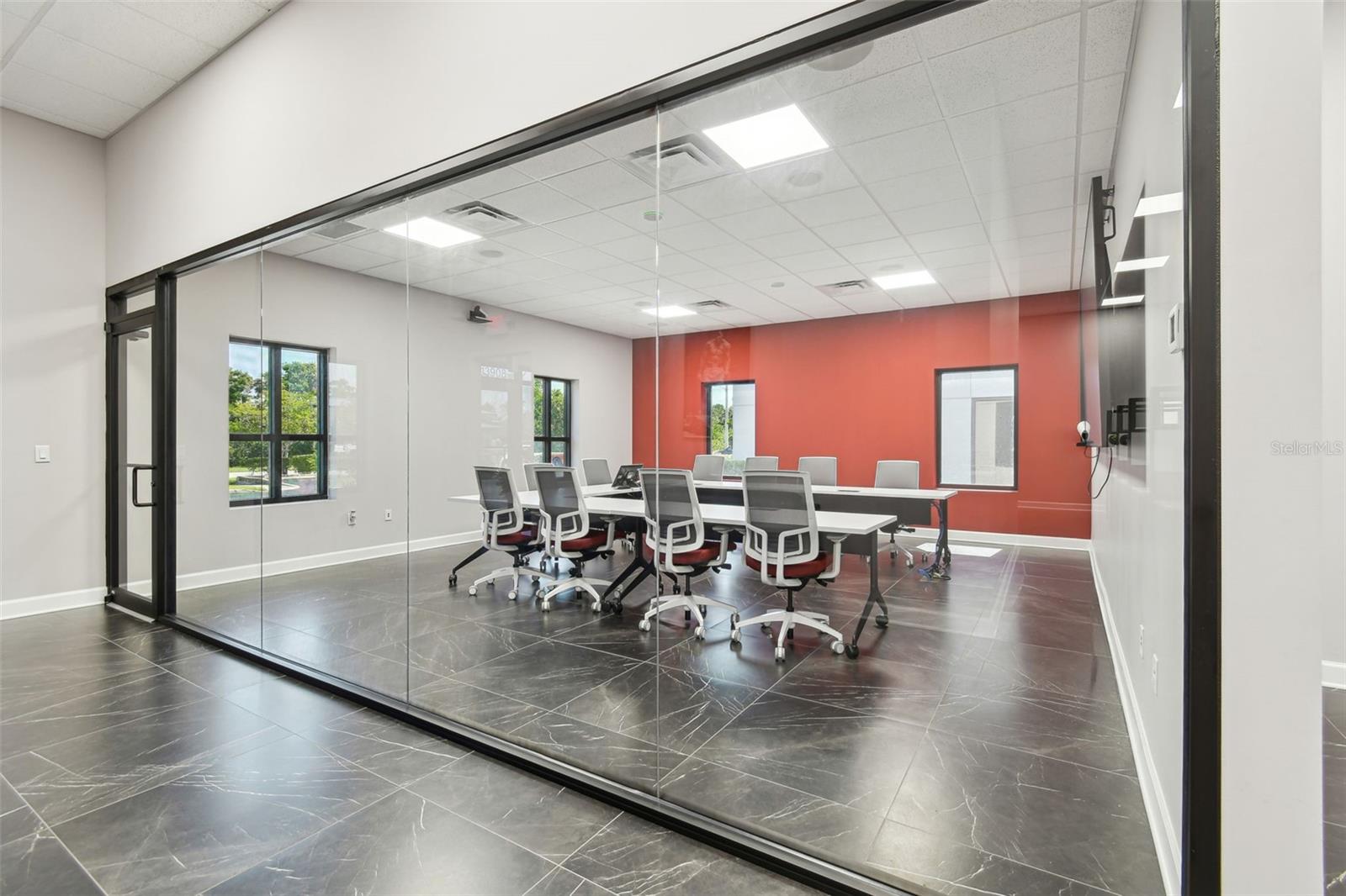 Listing photo id 18 for 13908 Monroes Business Park