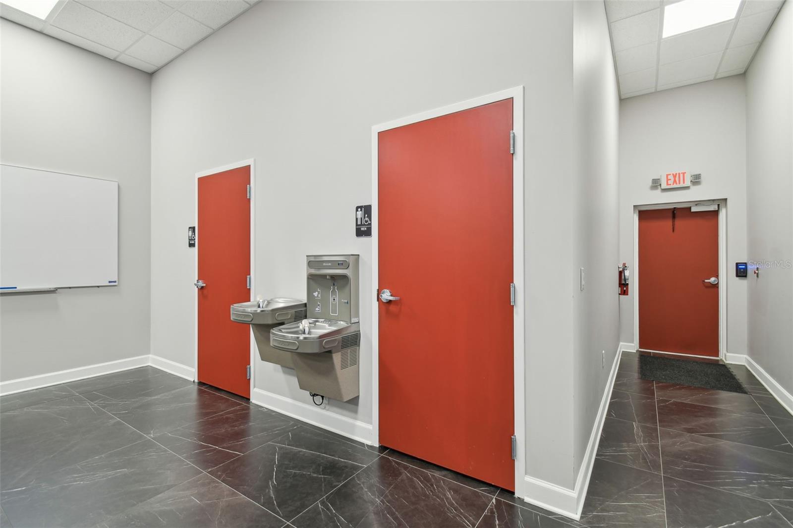 Listing photo id 24 for 13908 Monroes Business Park