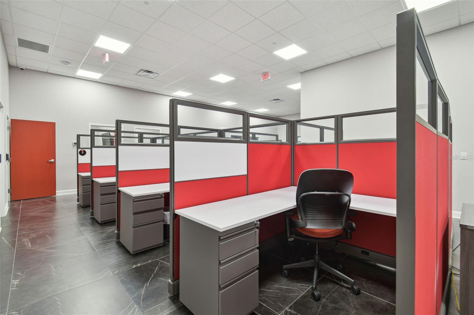 Listing photo id 35 for 13908 Monroes Business Park