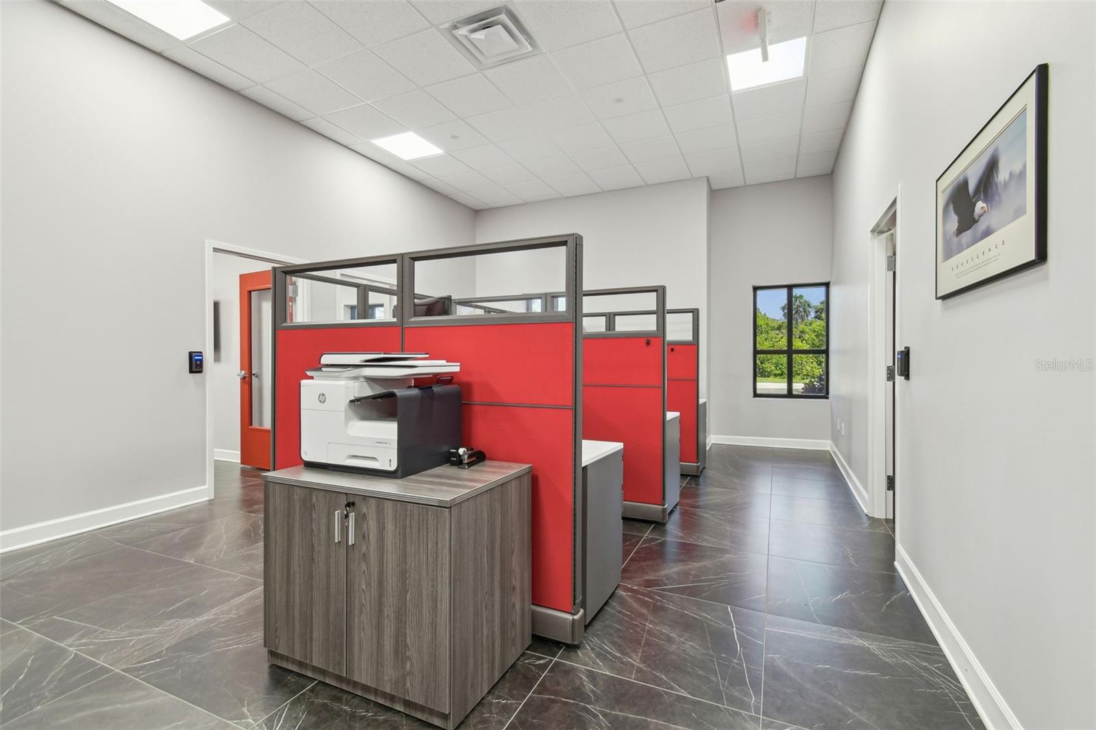 Listing photo id 53 for 13908 Monroes Business Park