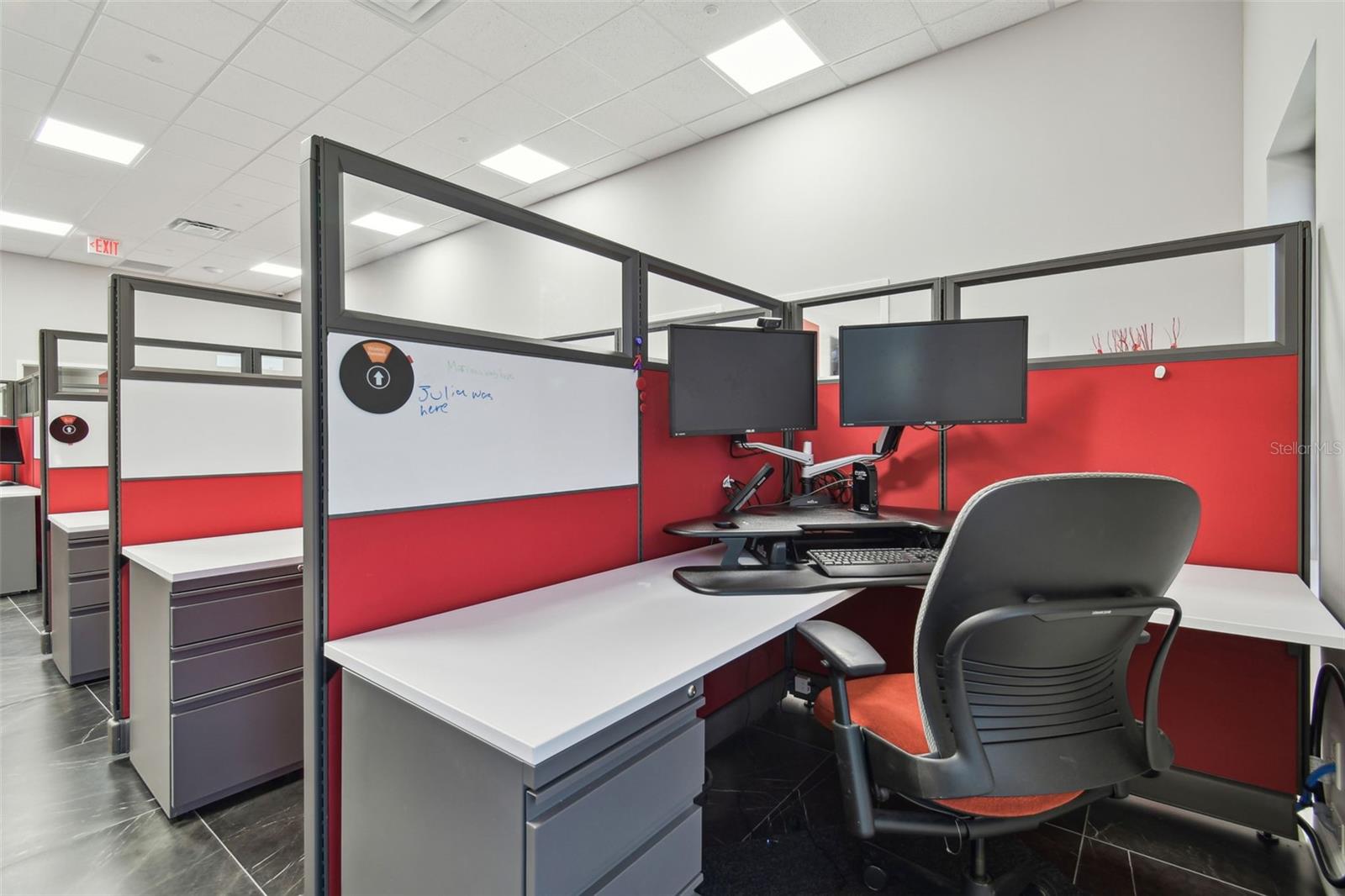 Listing photo id 54 for 13908 Monroes Business Park