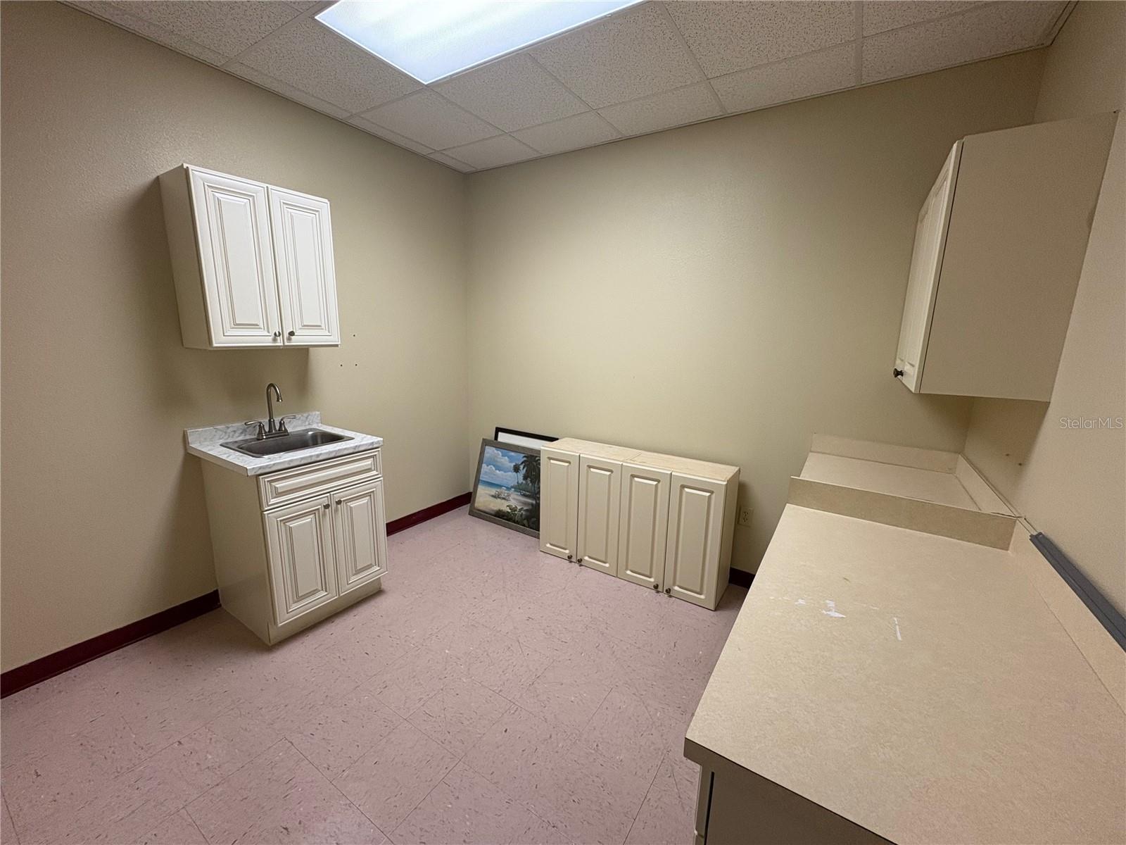 Image 14 of 19 For 13250 56th Street 102