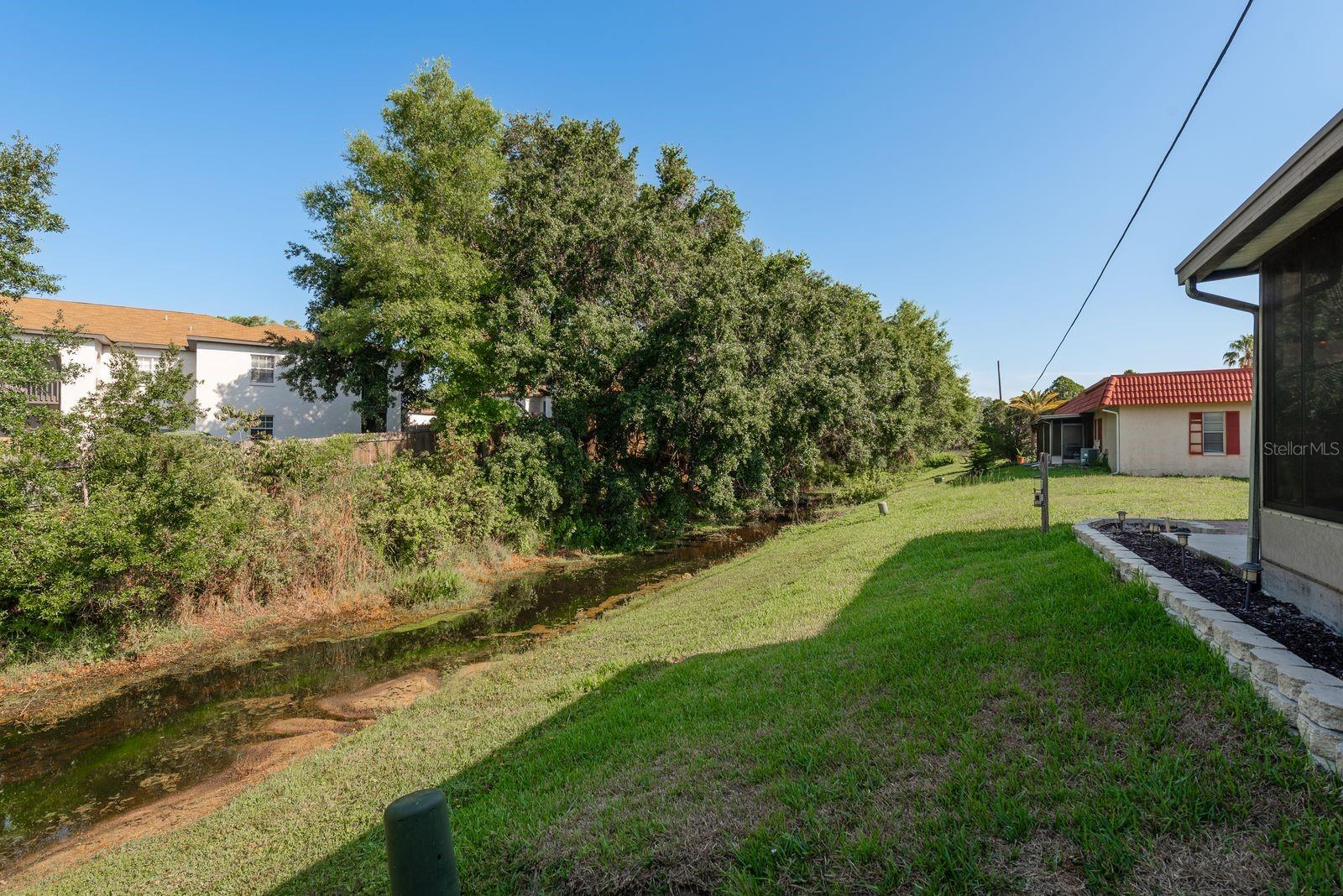 Listing photo id 28 for 4039 La Pasida Lane