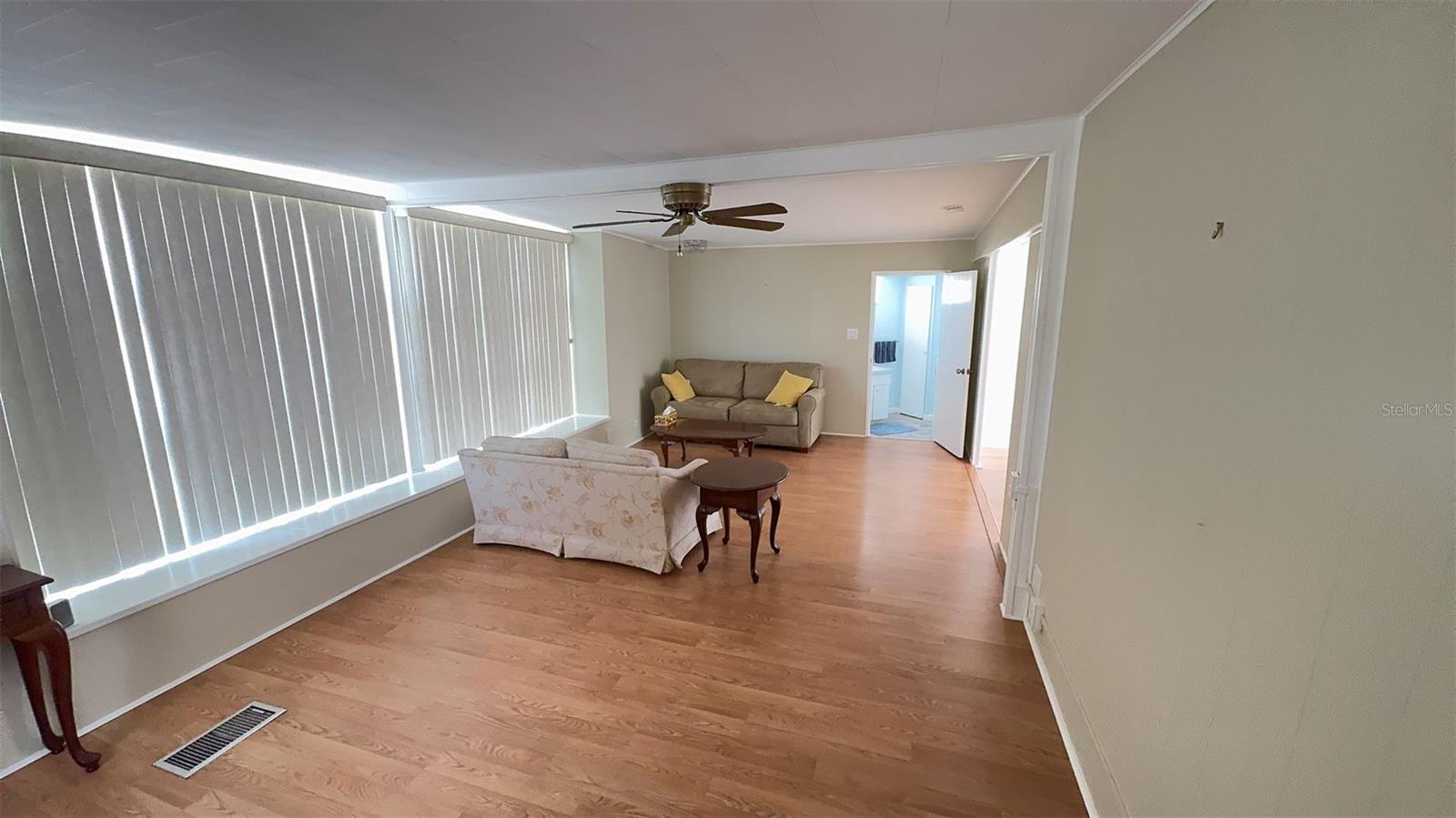 Image 11 of 51 For 4851 Gandy Boulevard B7l23