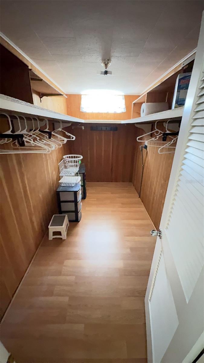 Image 24 of 51 For 4851 Gandy Boulevard B7l23