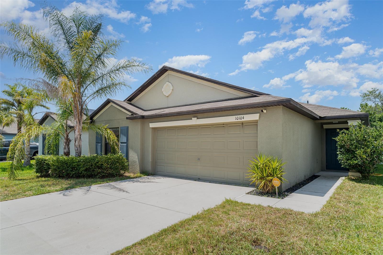Image 3 of 29 For 10104 Carloway Hills Drive