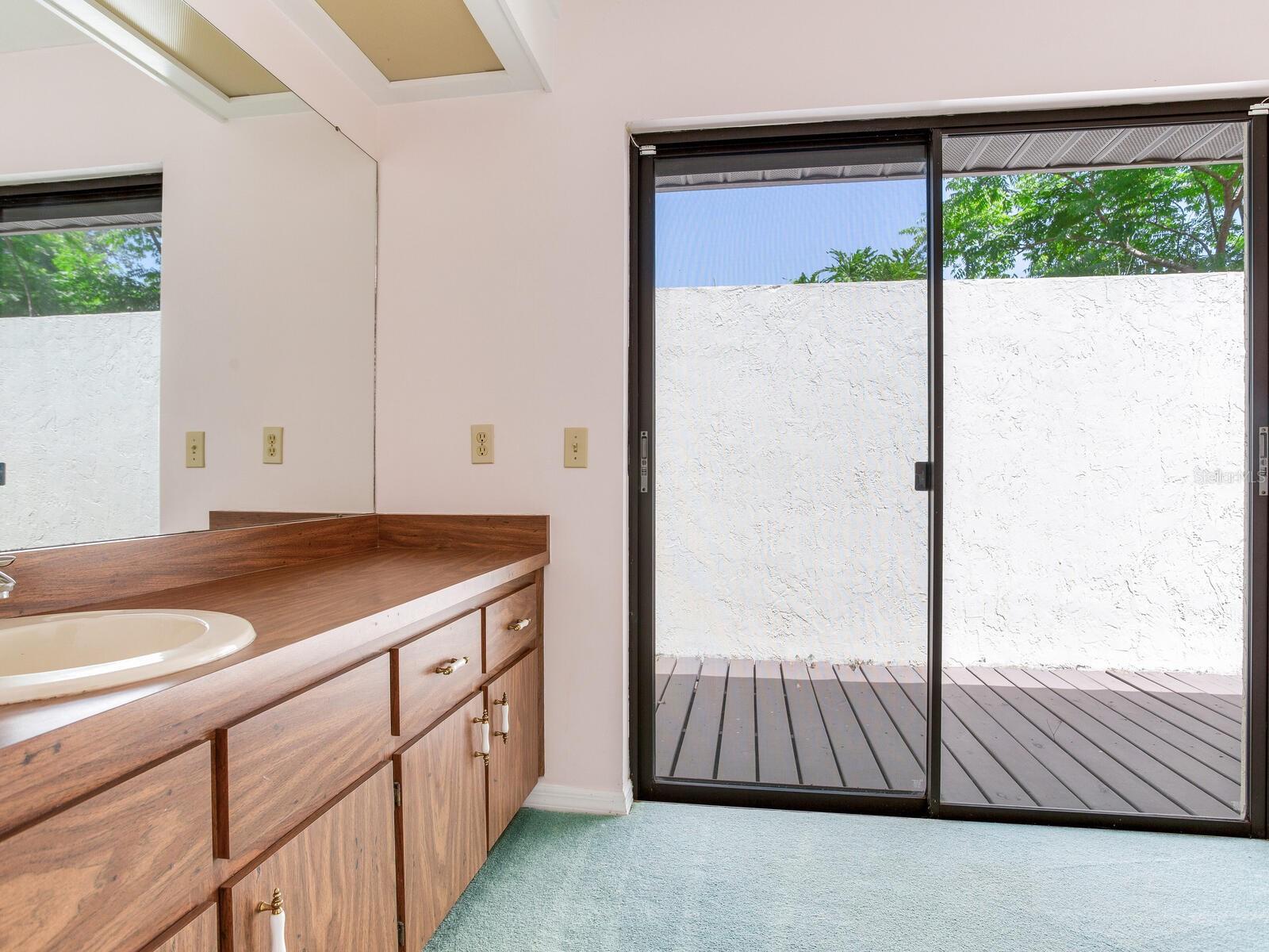 Listing photo id 14 for 2217 High Point Drive