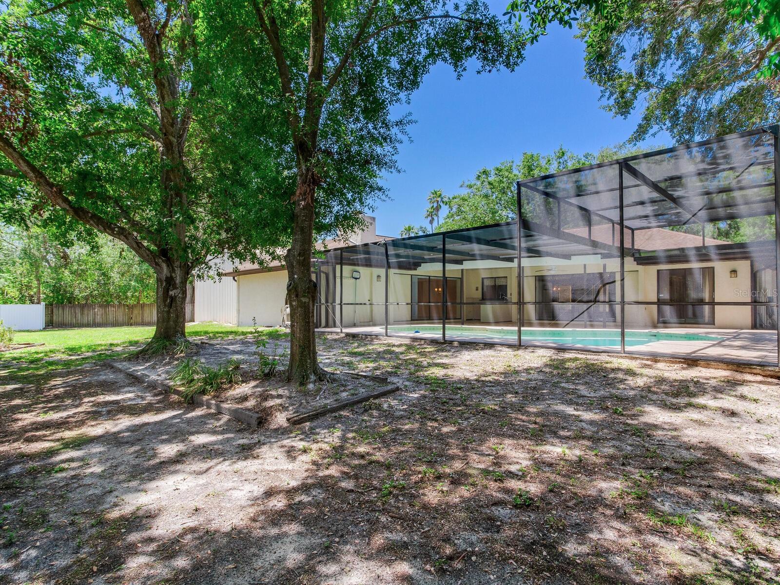 Listing photo id 35 for 2217 High Point Drive
