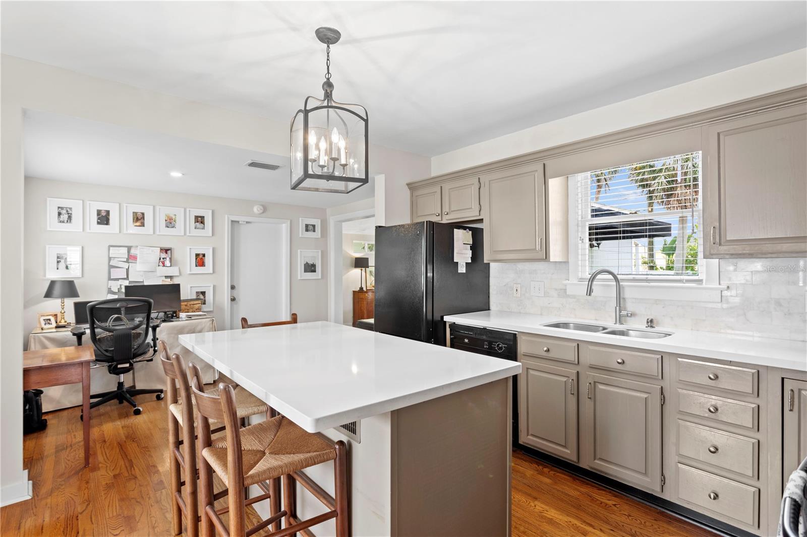 Image 9 of 40 For 3404 Leona Street