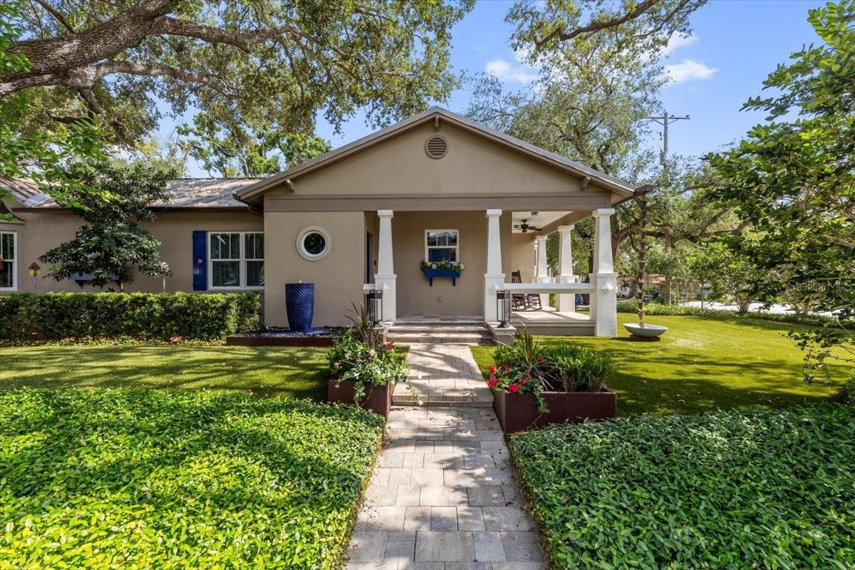 Listing photo id 0 for 213 Hesperides Street