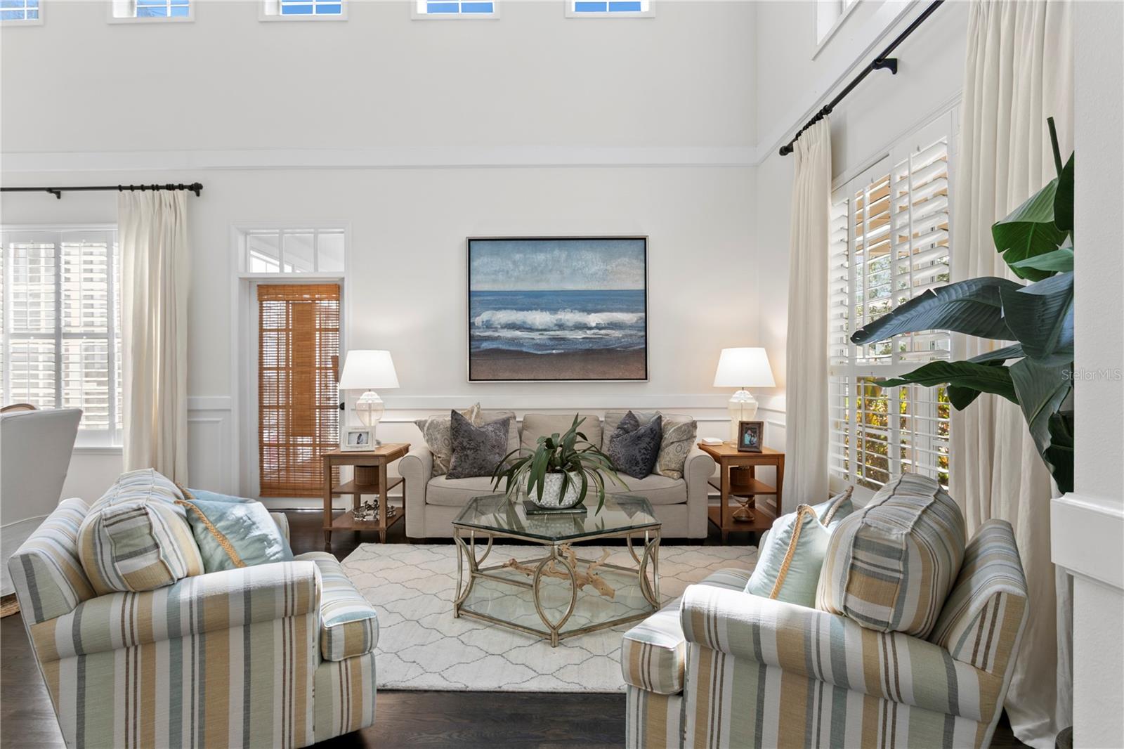 Listing photo id 10 for 2403 Sunset Drive