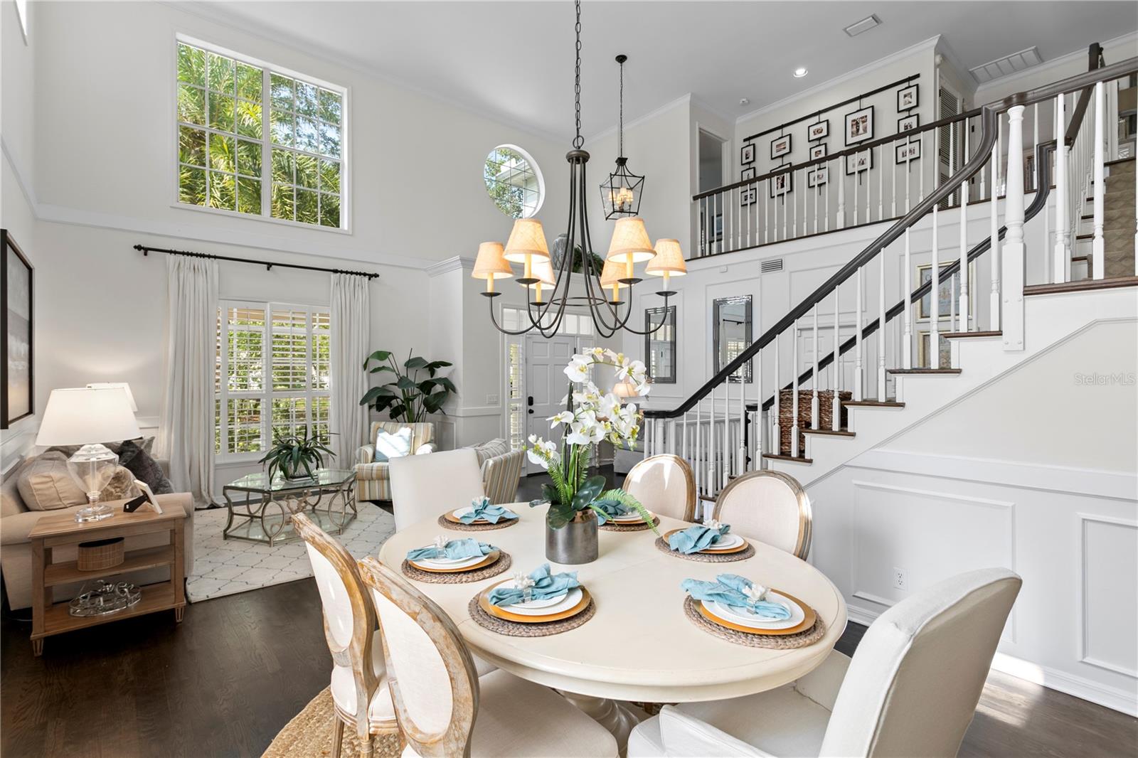 Listing photo id 12 for 2403 Sunset Drive