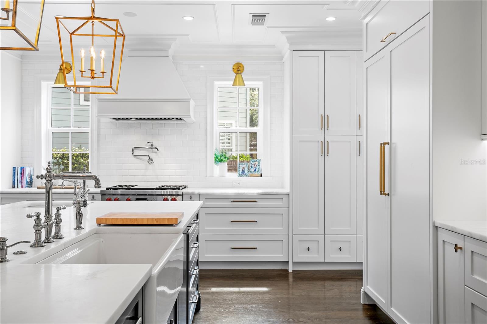 Listing photo id 17 for 2403 Sunset Drive