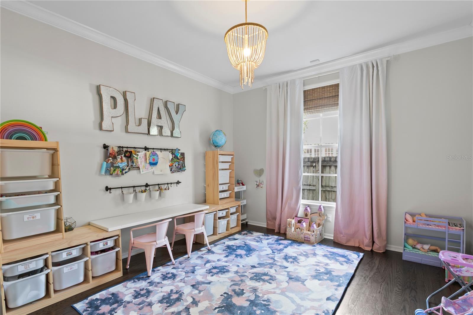 Listing photo id 26 for 2403 Sunset Drive