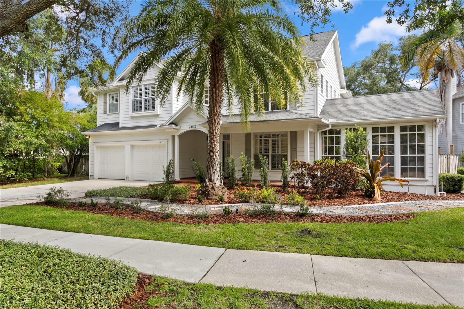 Listing photo id 1 for 2403 Sunset Drive
