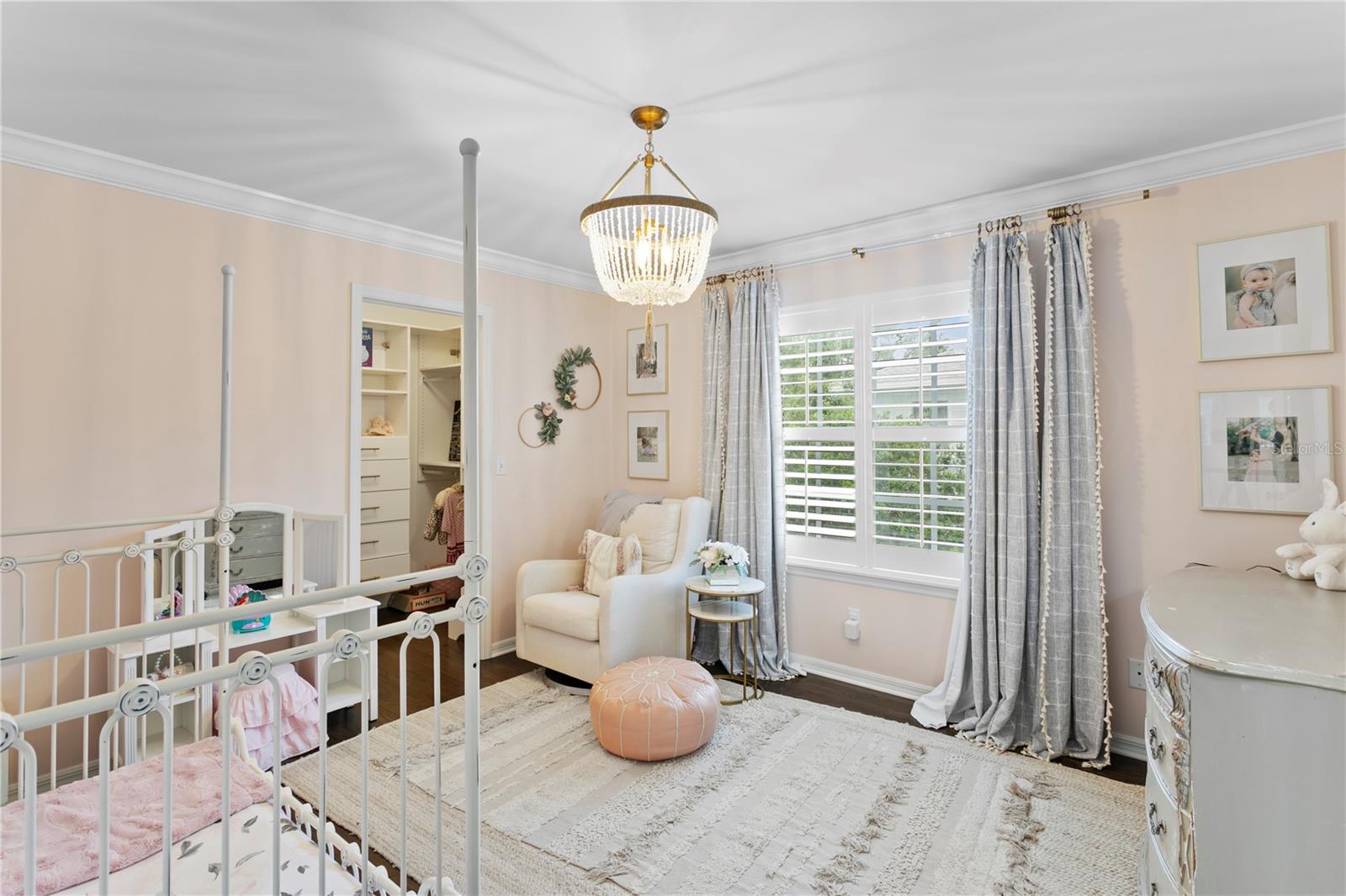 Listing photo id 43 for 2403 Sunset Drive