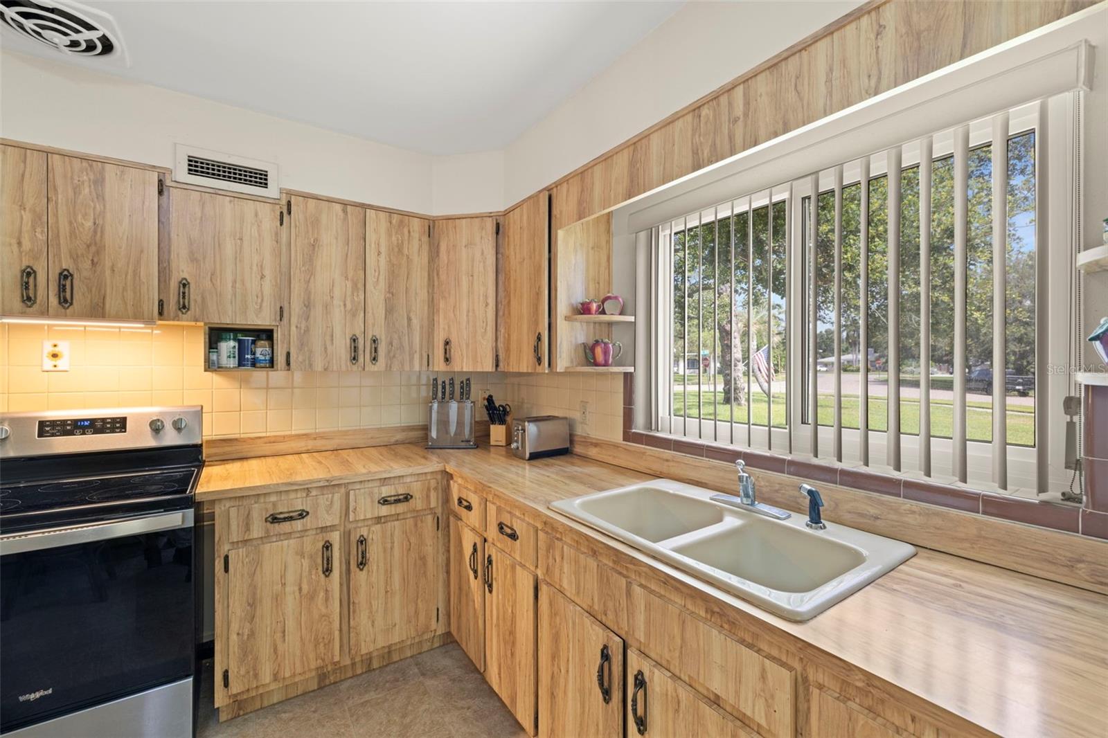 Image 13 of 60 For 5800 3rd Street S