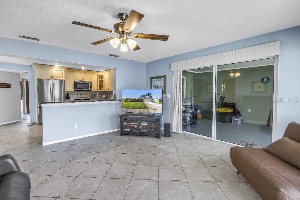 Image 22 of 47 For 13000 90th Avenue