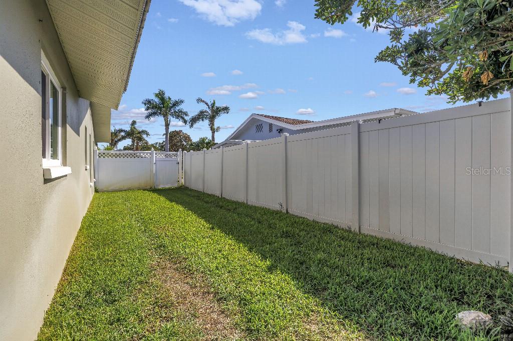 Image 41 of 47 For 13000 90th Avenue
