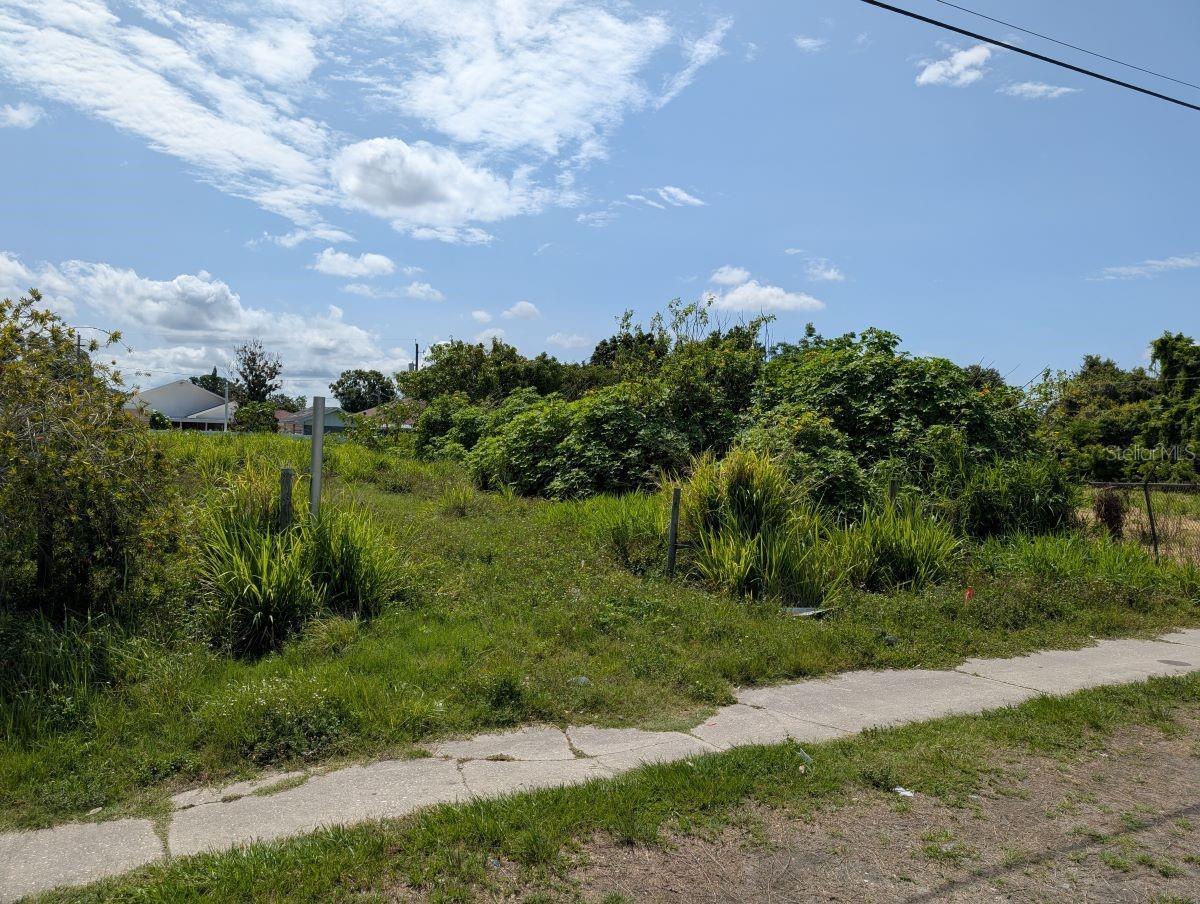 Image 2 of 4 For 7007 Manhattan Avenue