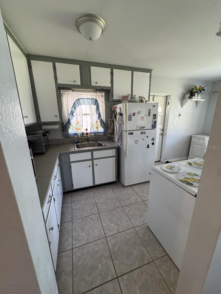 Image 13 of 21 For 705 Grandview Avenue