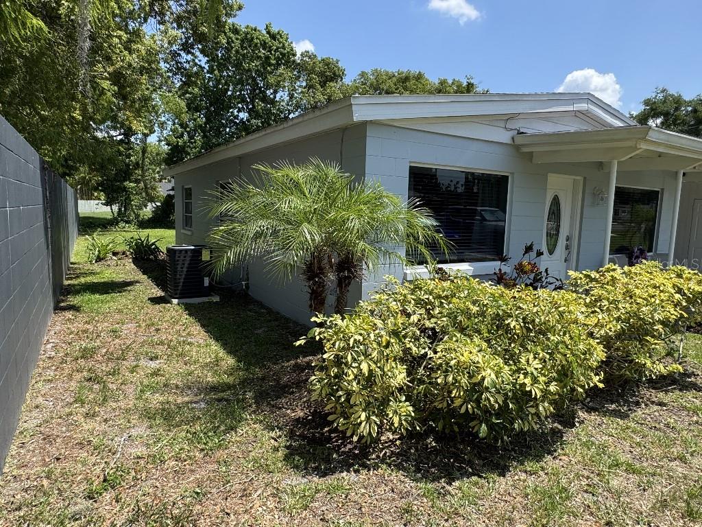 Image 2 of 21 For 705 Grandview Avenue