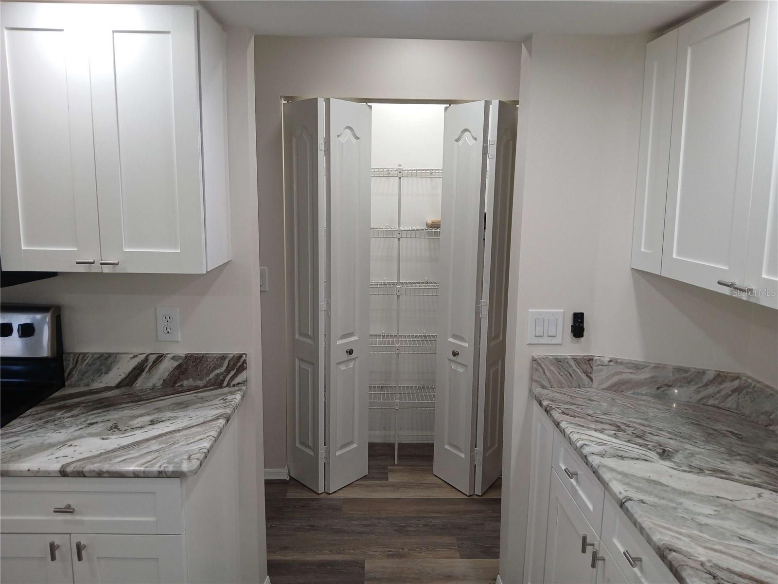 Image 12 of 20 For 405 Lemonwood Drive
