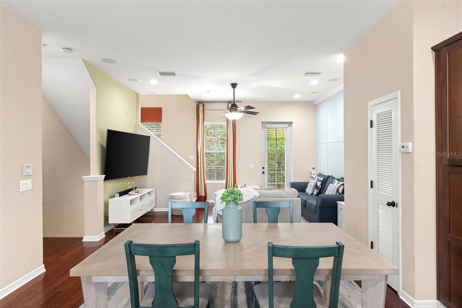 Image 13 of 31 For 918 Sombra Street