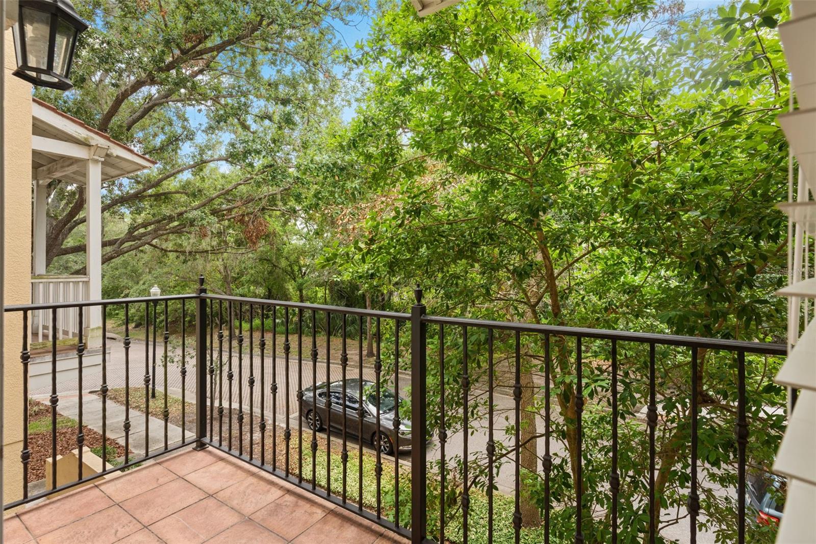 Image 27 of 31 For 918 Sombra Street