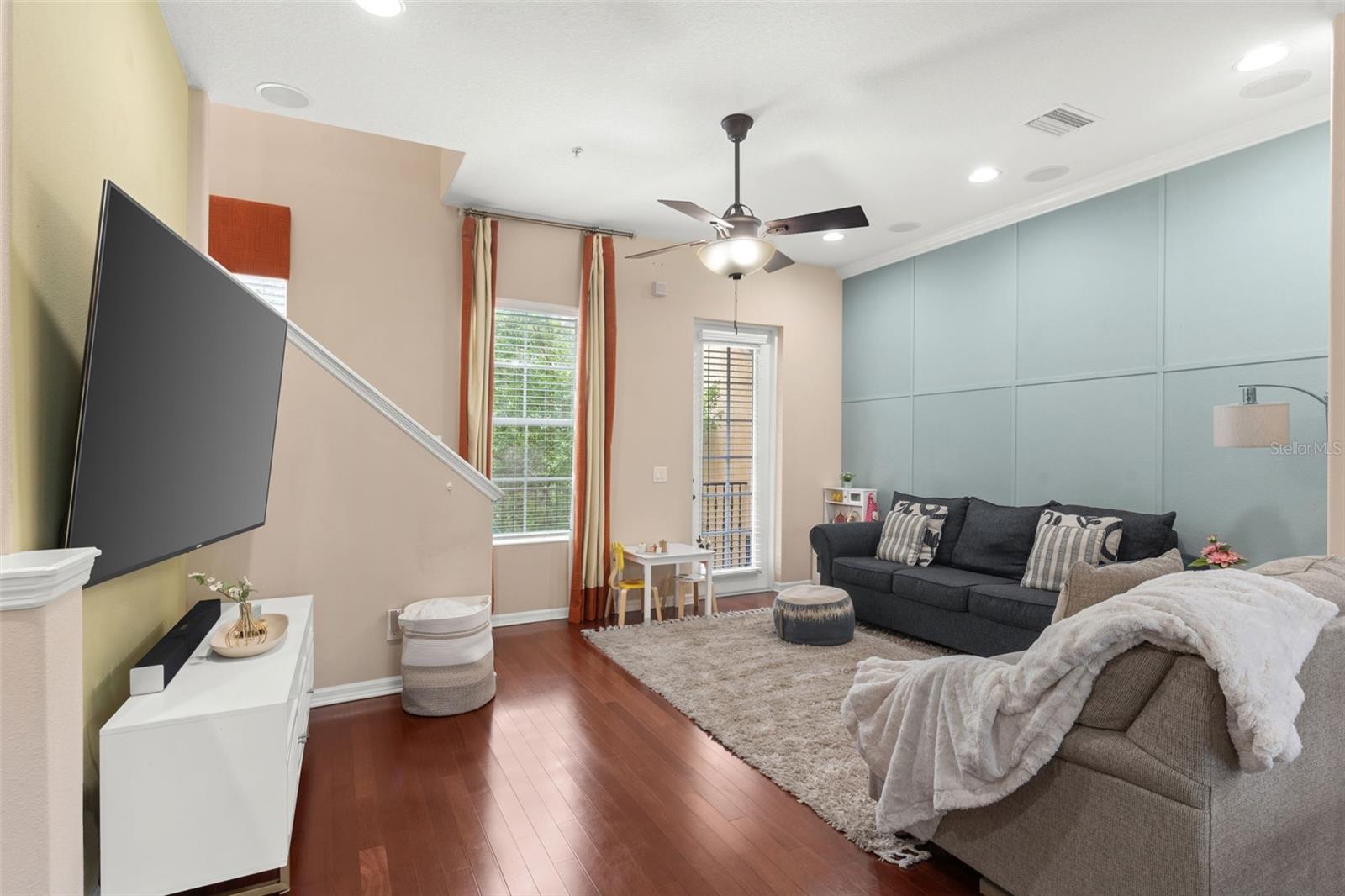 Image 5 of 31 For 918 Sombra Street