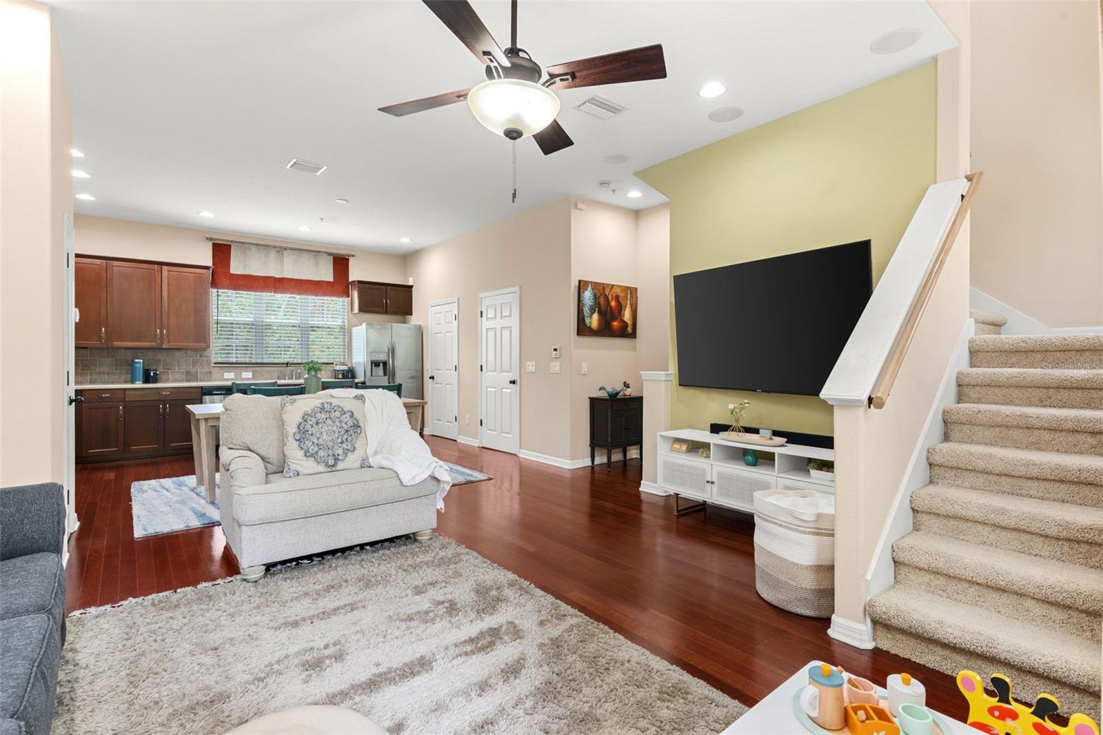Image 7 of 31 For 918 Sombra Street