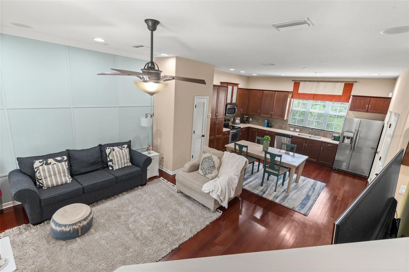 Image 8 of 31 For 918 Sombra Street