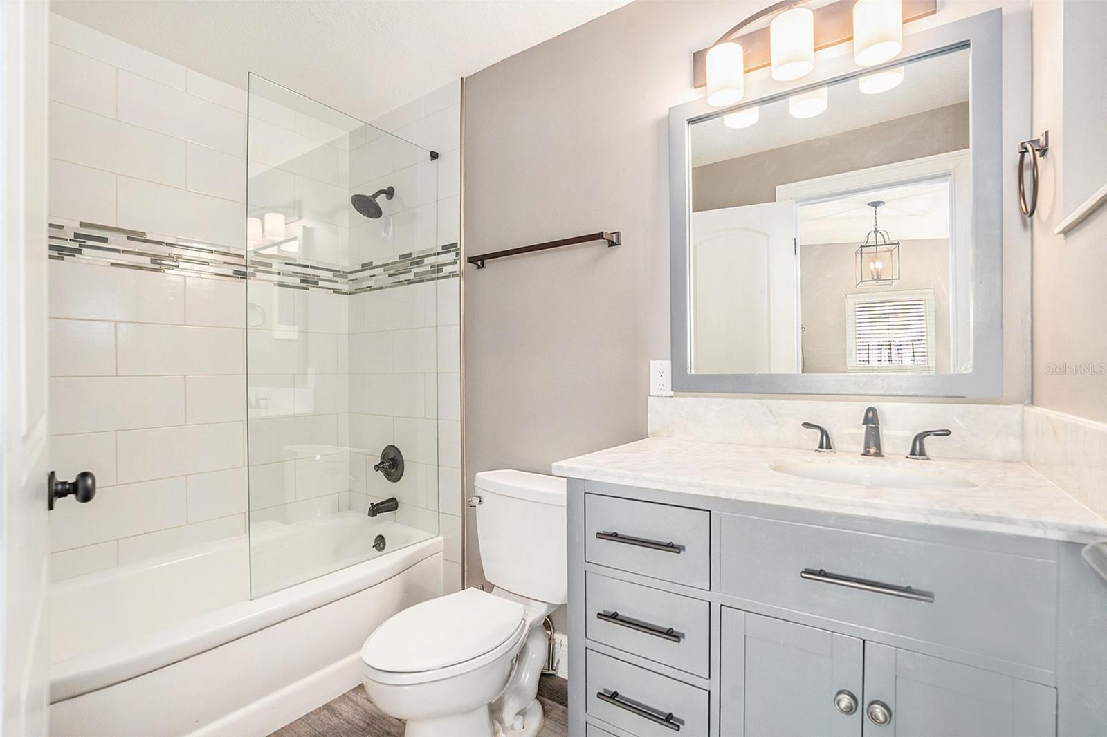 Listing photo id 15 for 2134 Serpentine Circle S