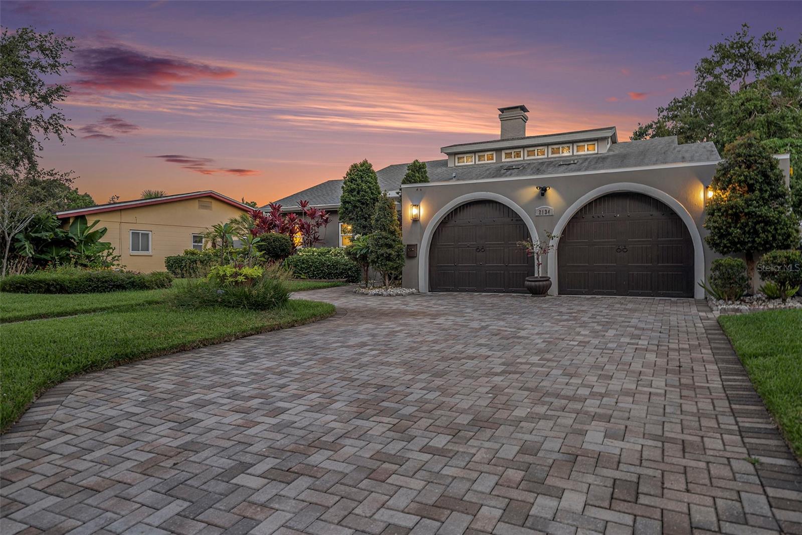 Listing photo id 25 for 2134 Serpentine Circle S