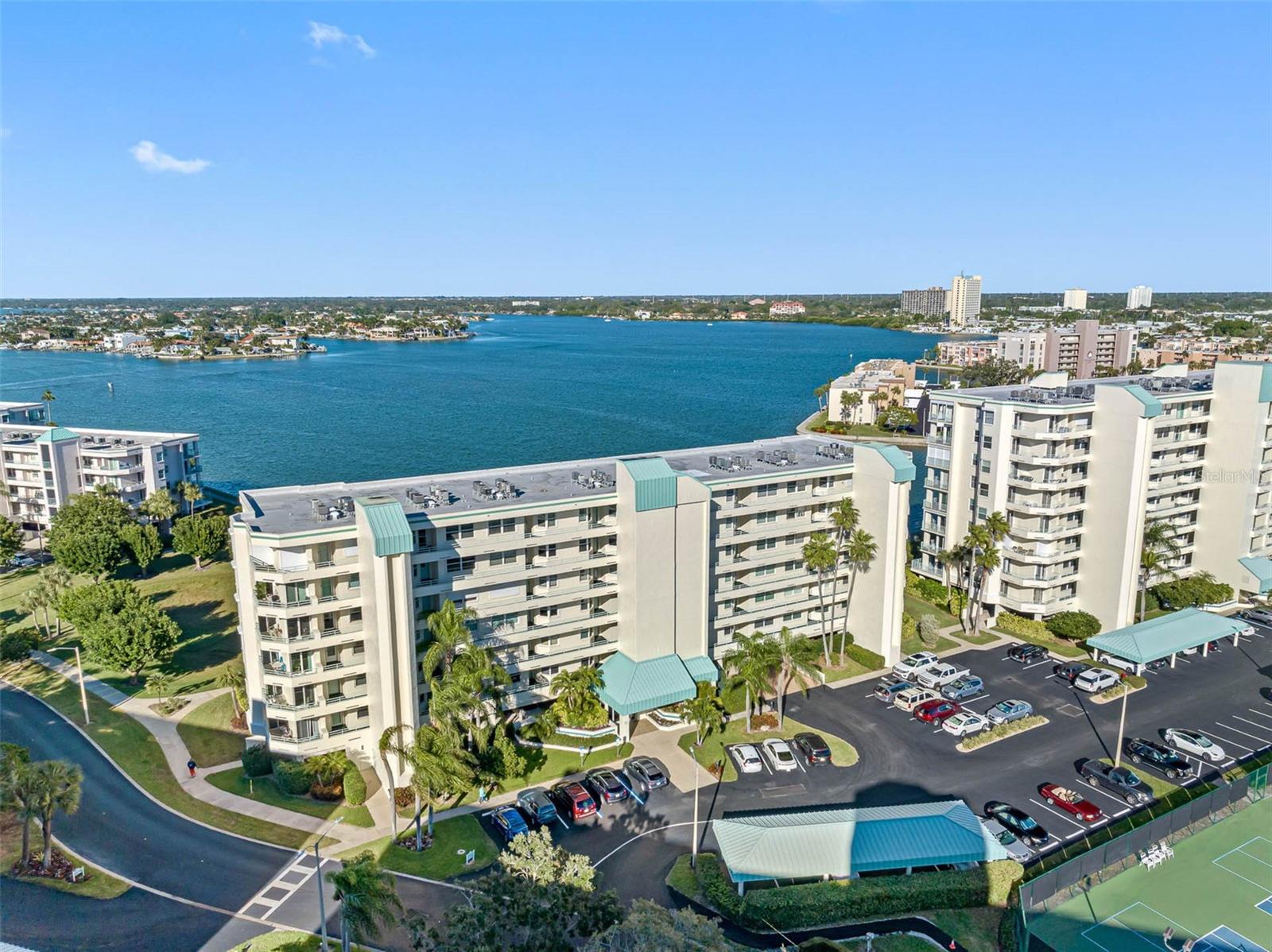 Image 2 of 76 For 7979 Sailboat Key Boulevard S 601