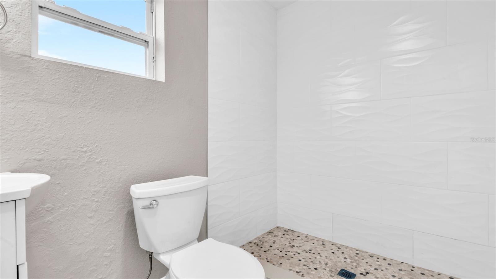 Image 15 of 22 For 2651 1-2 2nd Avenue S