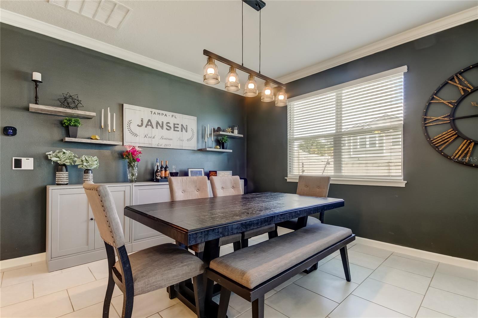 Listing photo id 10 for 2456 Arbor Wind Drive