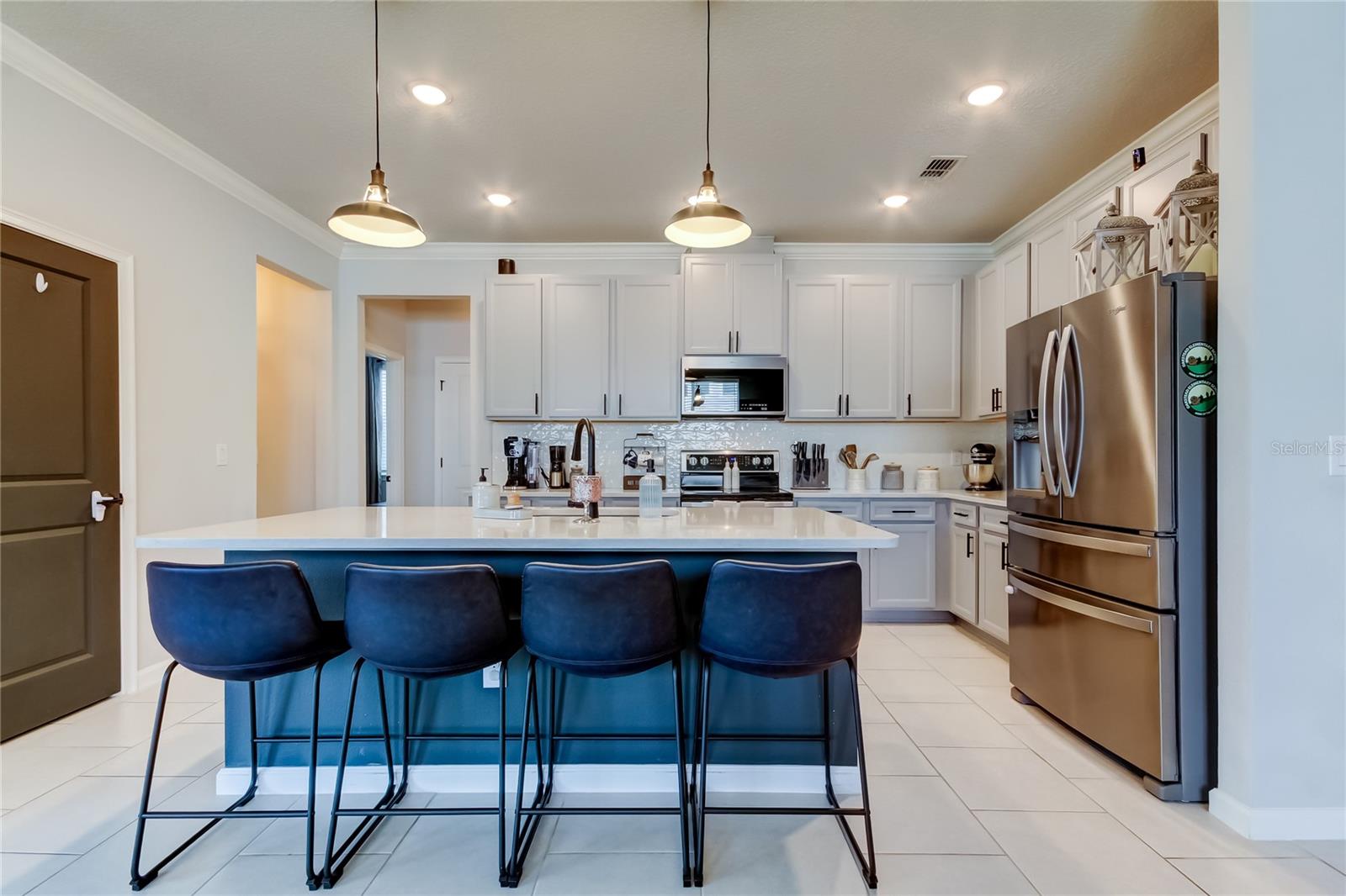 Listing photo id 12 for 2456 Arbor Wind Drive