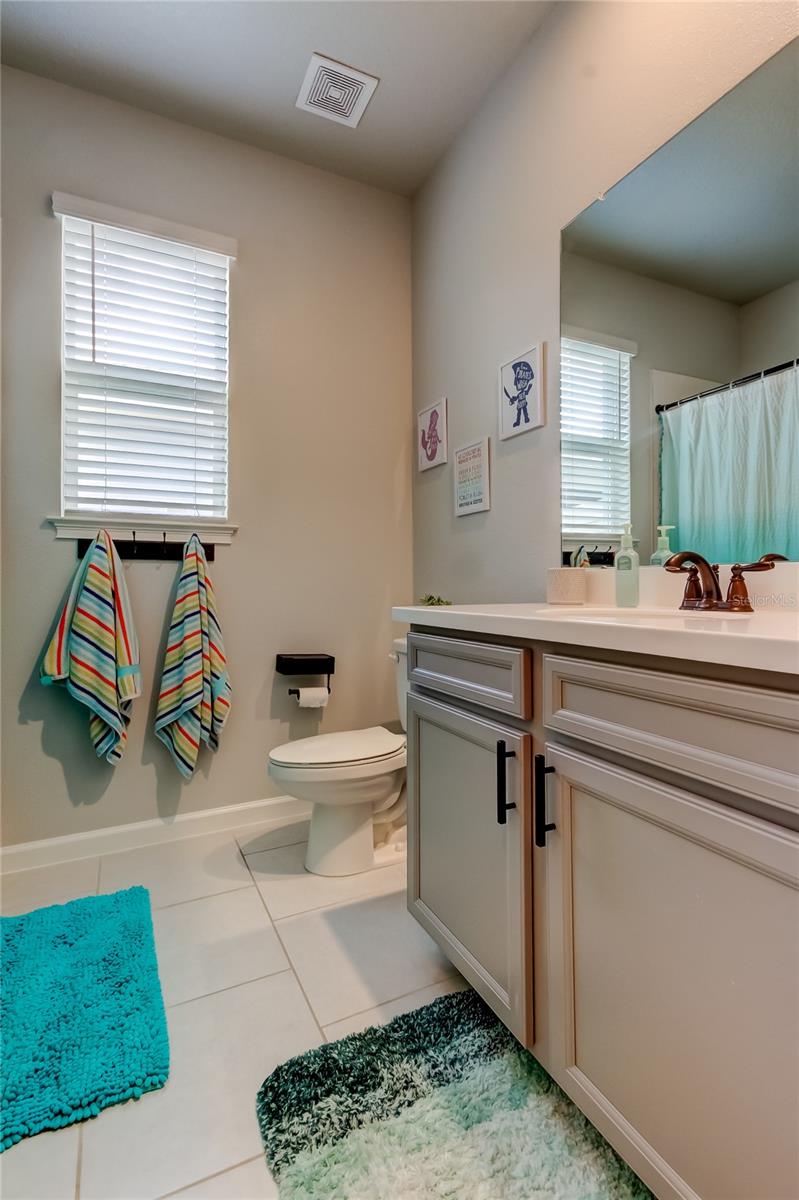 Listing photo id 29 for 2456 Arbor Wind Drive