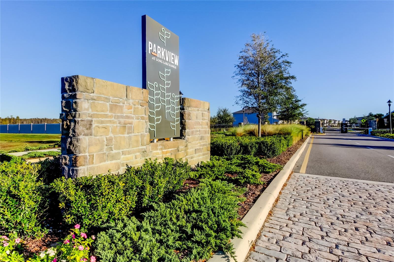 Listing photo id 58 for 2456 Arbor Wind Drive