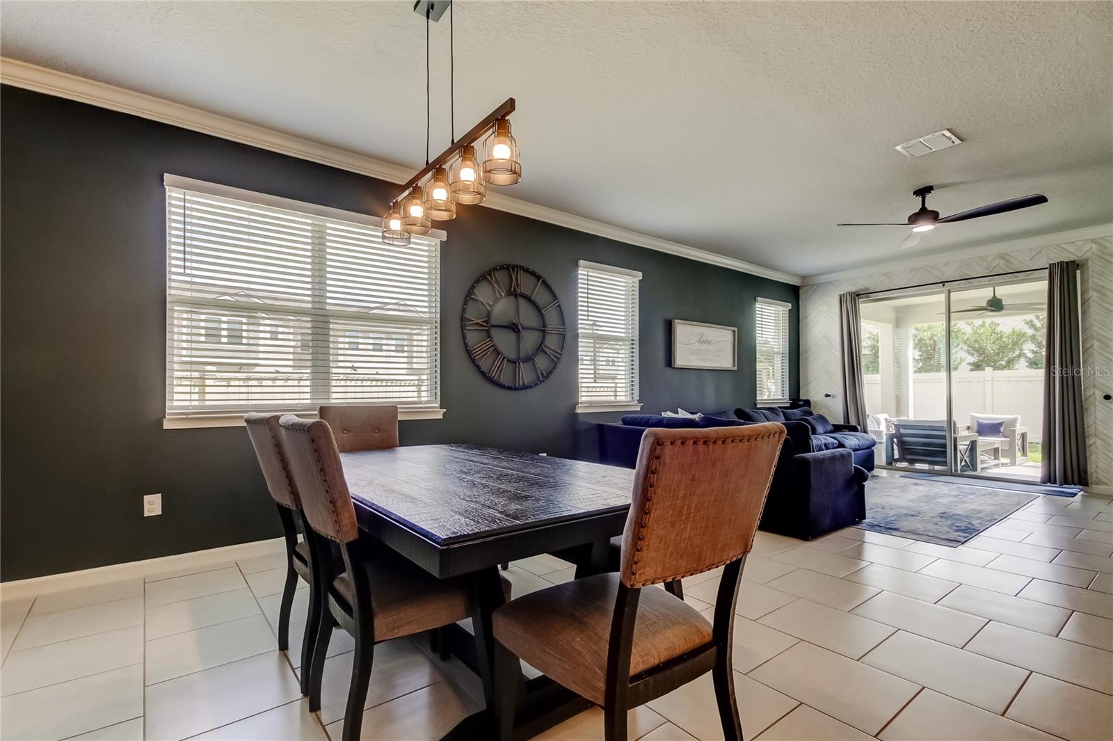 Listing photo id 7 for 2456 Arbor Wind Drive