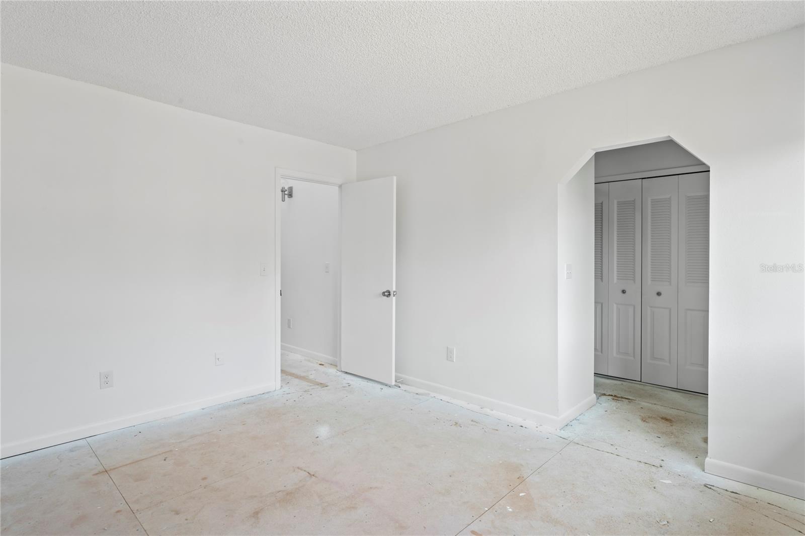 Image 14 of 19 For 63 Douglas Street 10