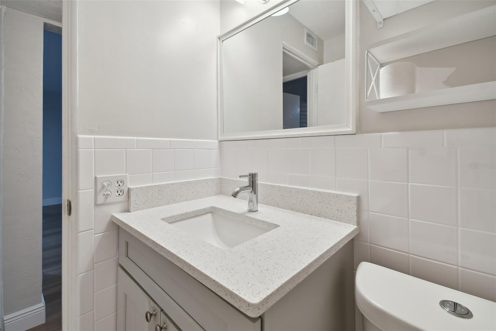 Image 16 of 40 For 2433 Brazilia Drive 43