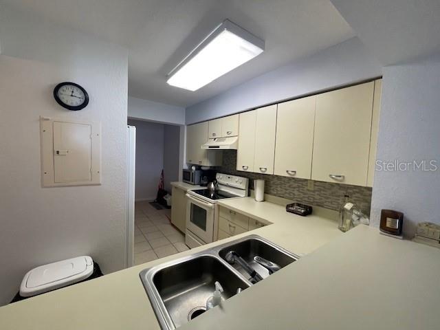 Image 7 of 16 For 5701 Bahia Del Mar Circle N 402