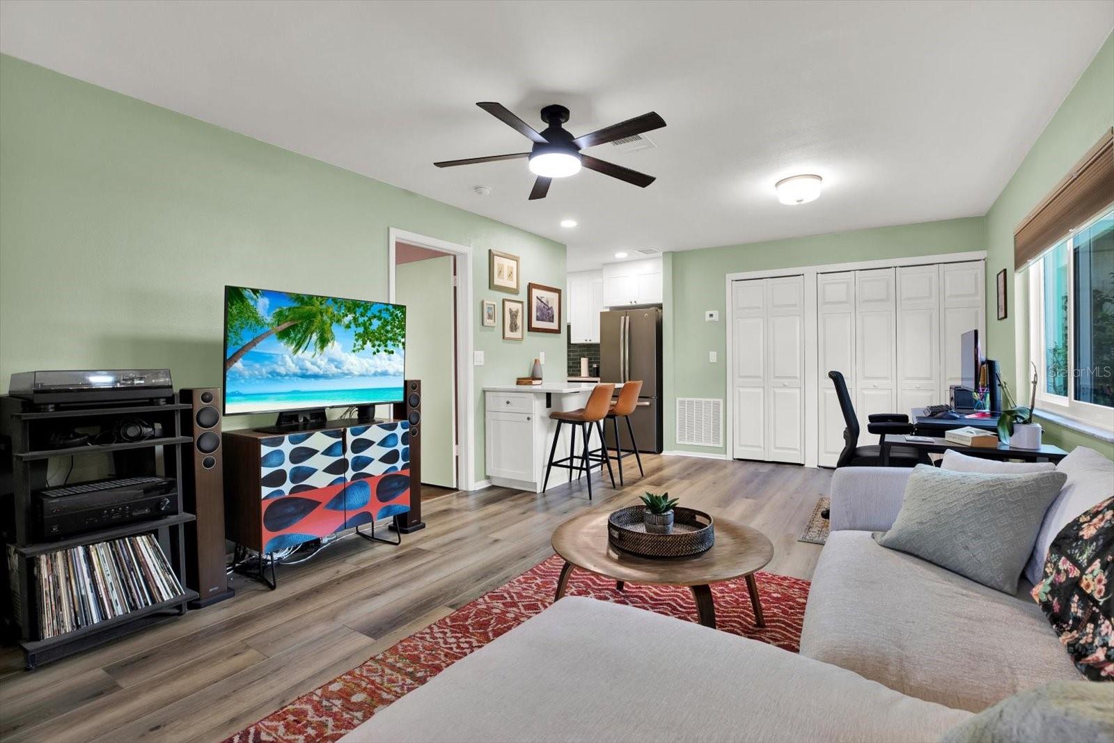 Image 8 of 31 For 3229 40th Lane S C