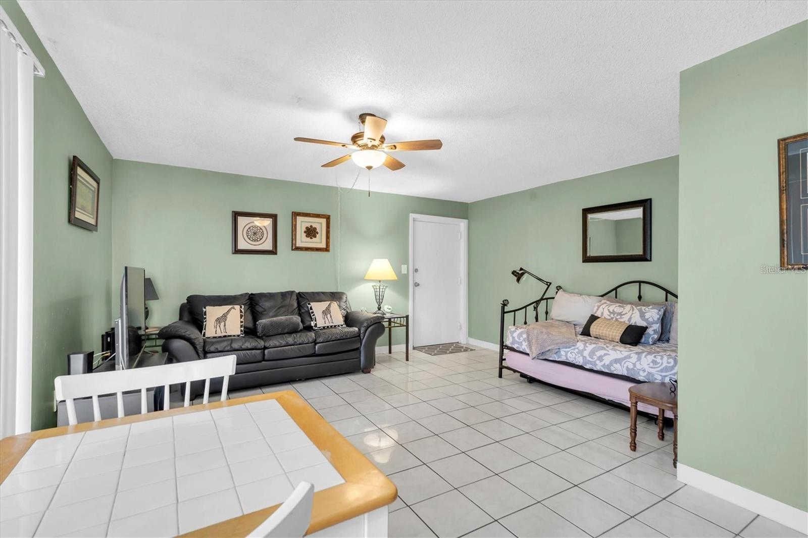 Image 5 of 14 For 4215 Bay Drive 1702a