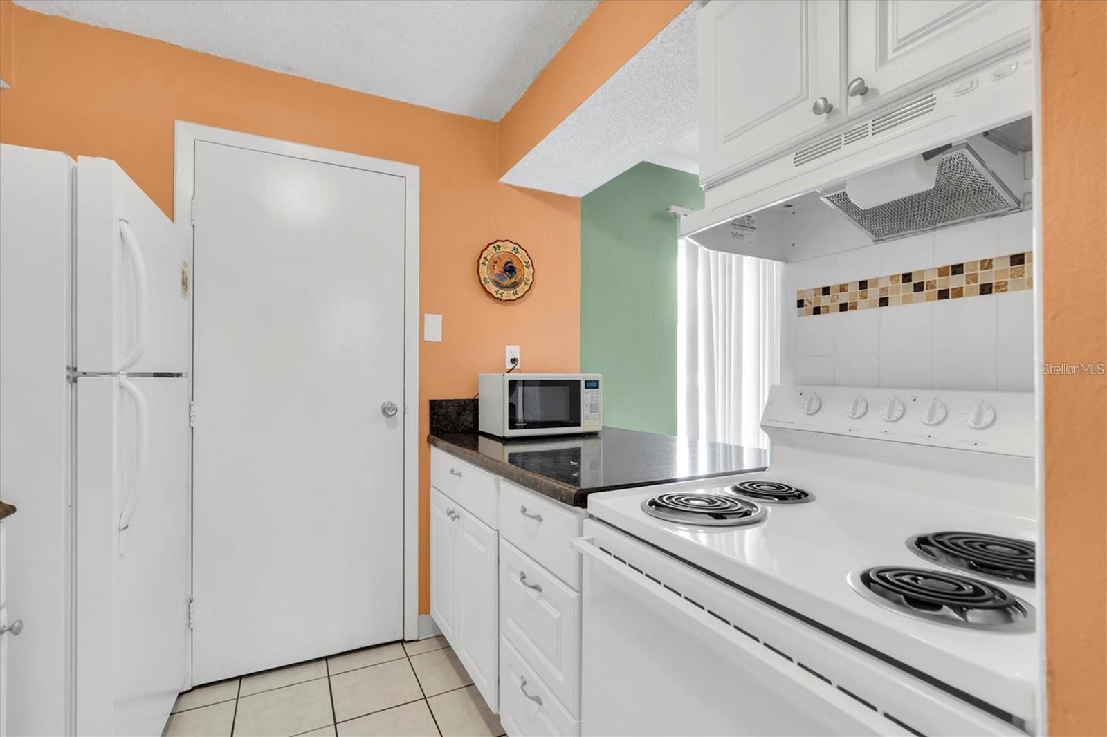 Image 7 of 14 For 4215 Bay Drive 1702a