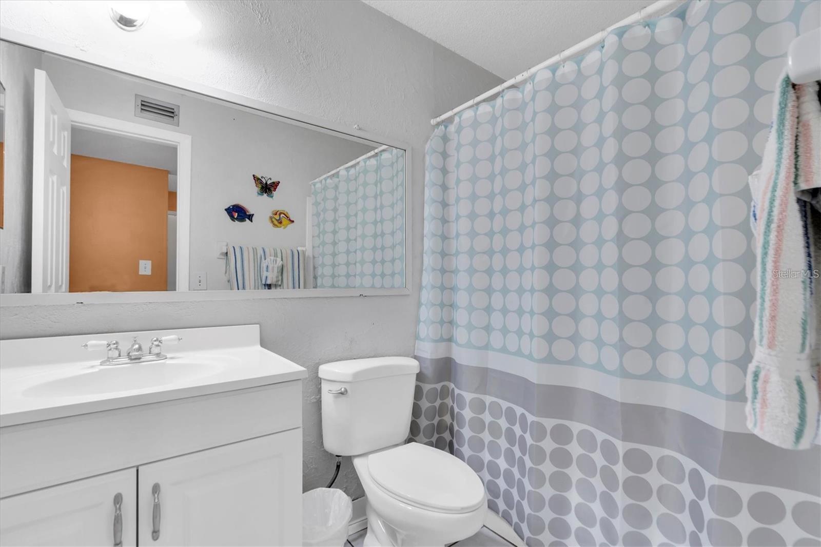Image 8 of 14 For 4215 Bay Drive 1702a