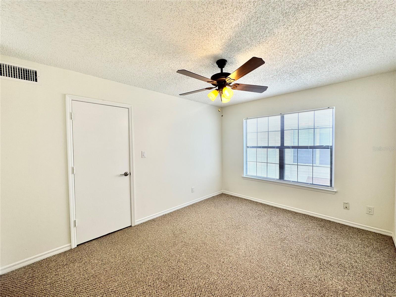 Image 37 of 68 For 2302 Maki Road 58